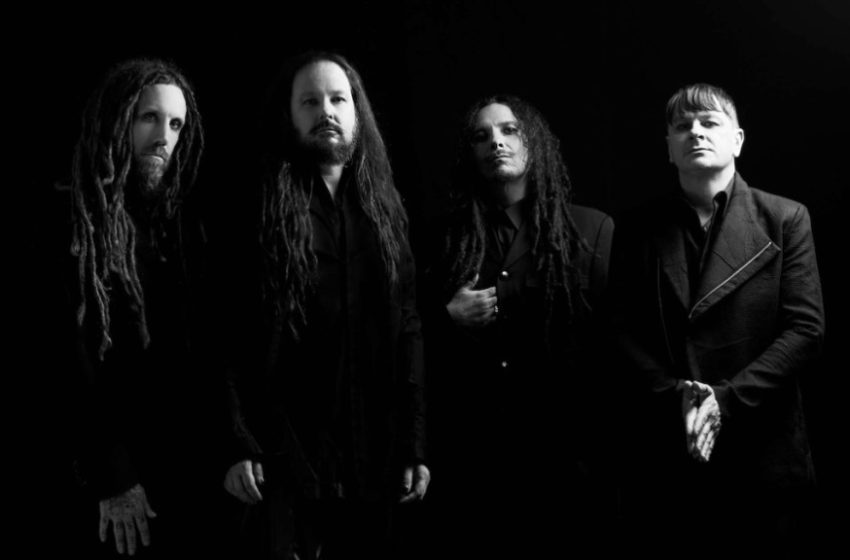 Formada en 1993, Korn se ha convertido en un referente del nu metal,sus miembros fundadores Jonathan Davis (voz), James "Munky" Shaffer, Brian "Head" Welch (guitarras), Reginald "Fieldy" Arvizu (bajo) y David Silveria (batería) marcaron a toda una generación con su disco debut e influenciaron a muchas bandas más.