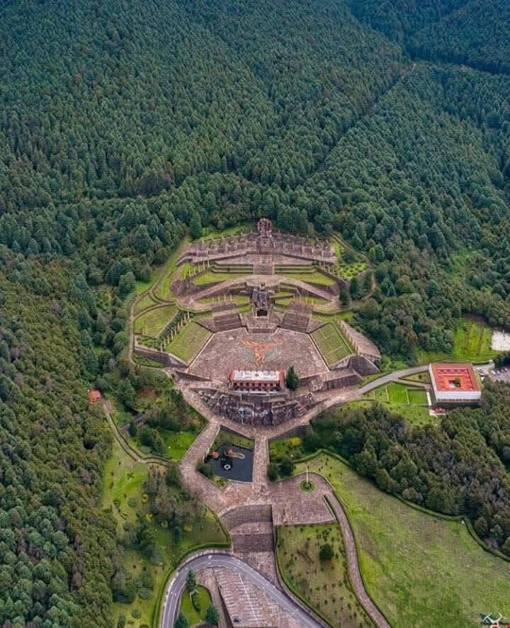 Caifanes Centro Ceremonial Otomí